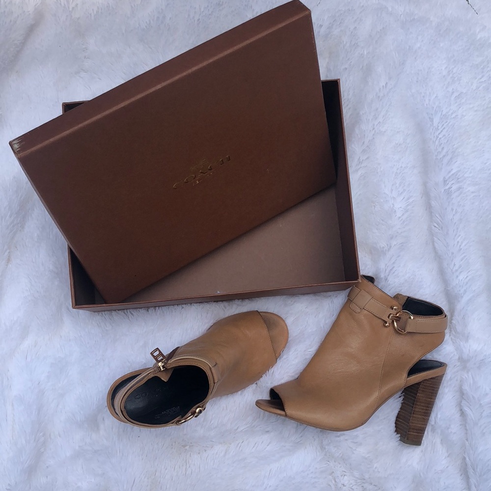 Coach peep toe heels 👠